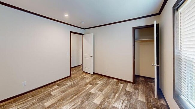 Building Photo - 109 American Ave