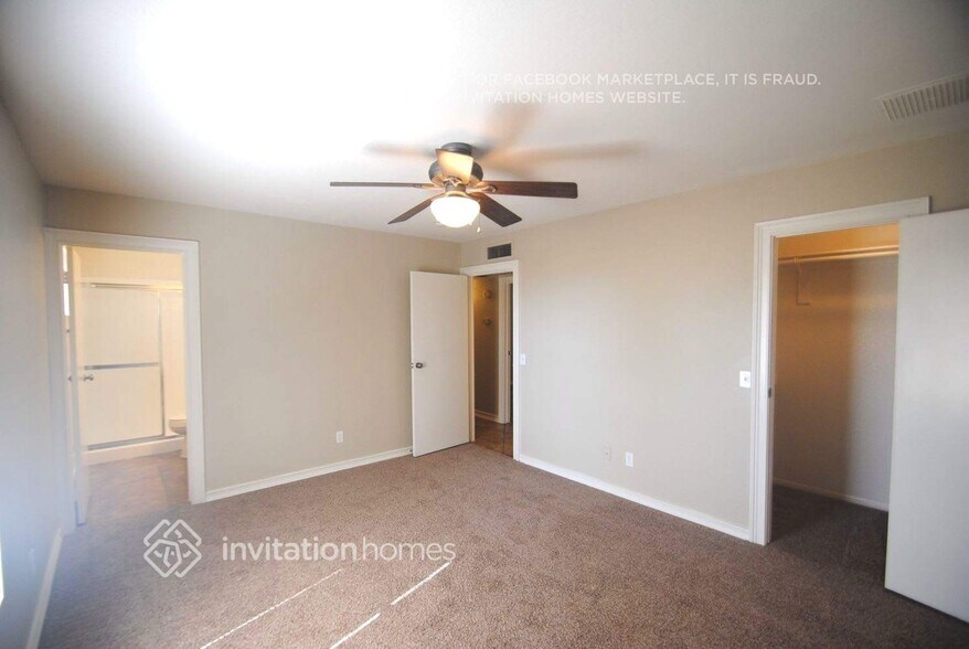 Building Photo - 6439 E Albany St