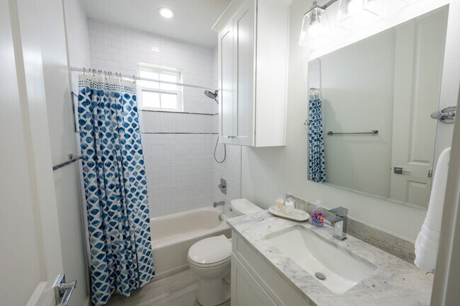 Building Photo - 18414 Indian Beach Ct