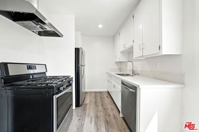 Building Photo - 510 Pacific Ave