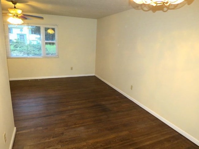 Building Photo - new rental in southern pines