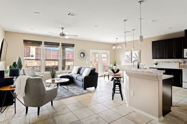 Building Photo - 7300 Ondantra Bnd