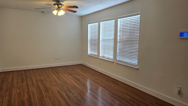 Building Photo - 9707 Farrell Dr