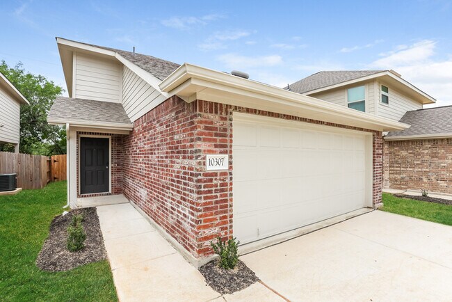 Building Photo - Green Lake Meadow - 10307 Clearwater Way, ...