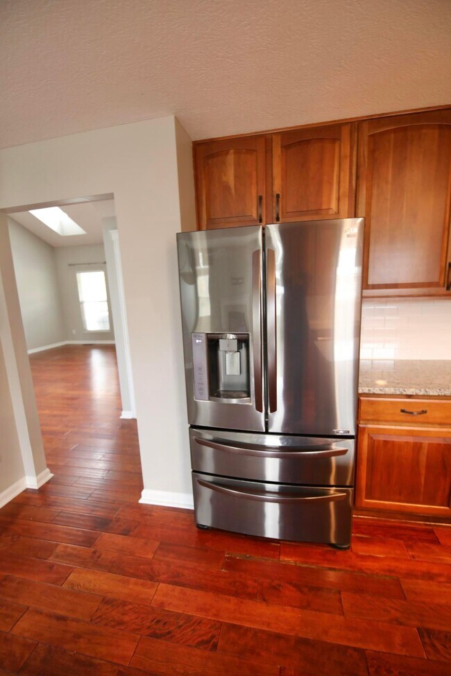 Building Photo - 7543 Ashley Meadow Dr