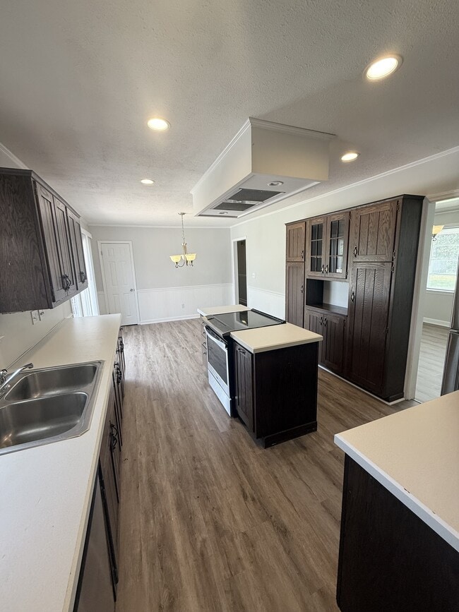 Building Photo - 1303 SC-90