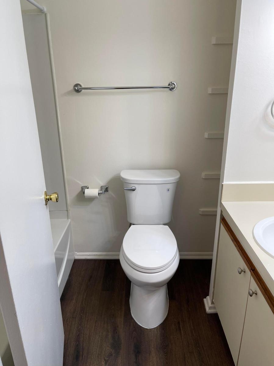 Building Photo - 5804 Lantana Cir