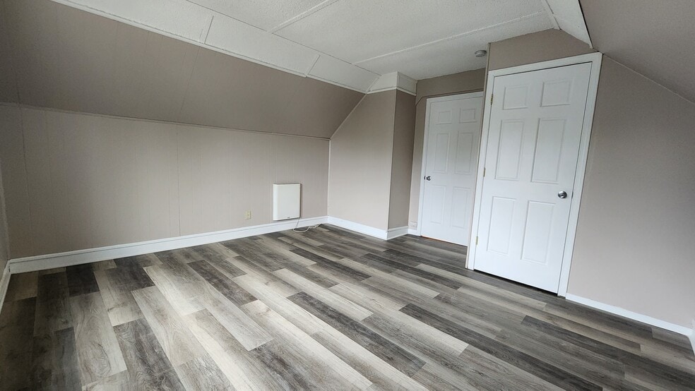 Bedroom 5 - 2717 Aldrich Ave N