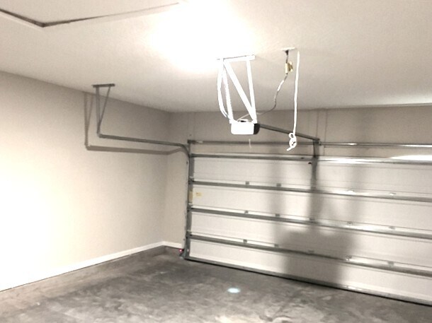 Building Photo - 144 Athens Dr