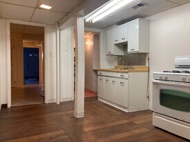 Building Photo - 236 Shady Ave