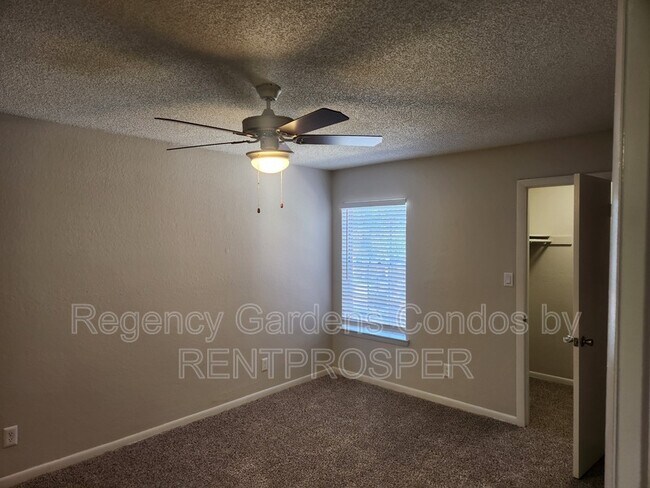 Building Photo - 4425 Thornbriar Ln