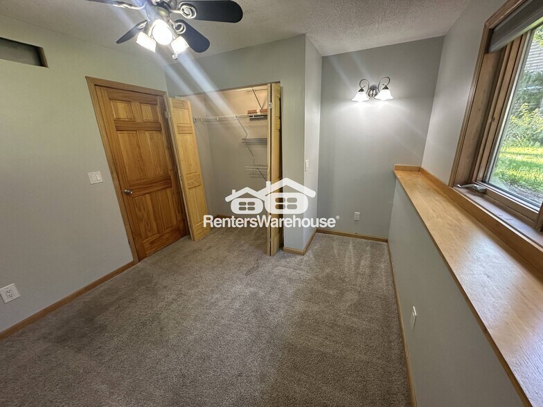 Building Photo - 180 Luisa Ct