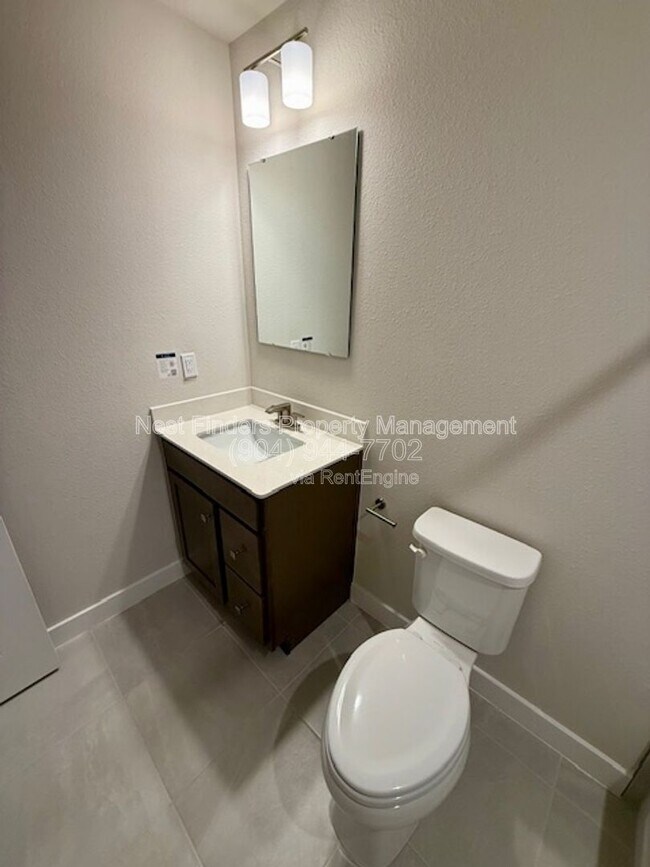 Building Photo - 55 Gaston Ct