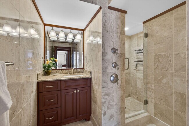 Building Photo - 3400 N Ocean Dr