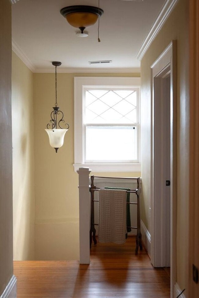 Building Photo - ***Furnished***Charming Historical Home for Lease in Downtown Winston-Salem