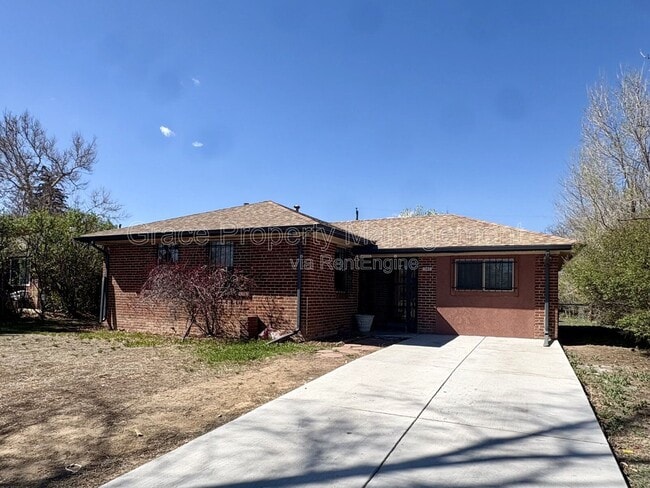 Building Photo - 1343 Del Mar Pkwy