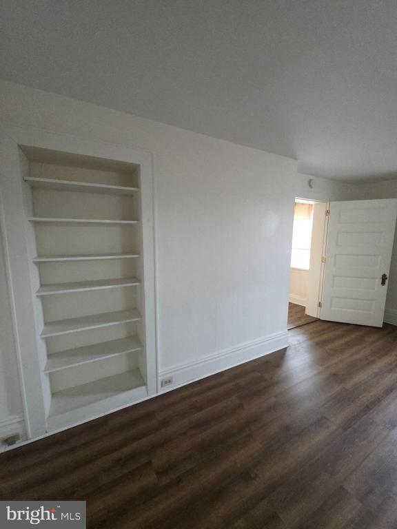 Building Photo - 203 Greene St