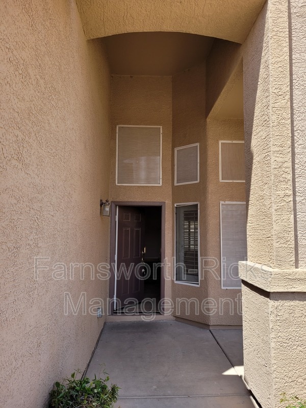 Building Photo - 1270 W Flintlock Way