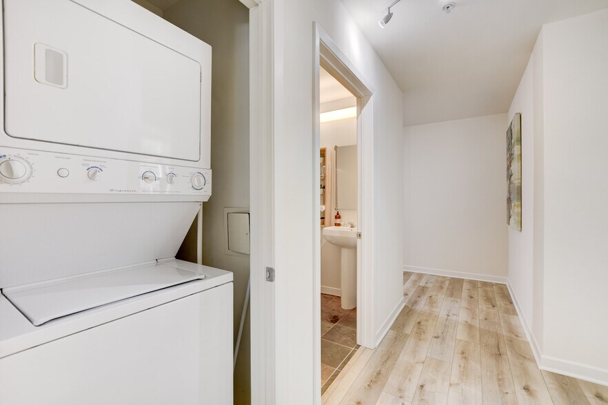 In unit washer dryer - 1150 J St