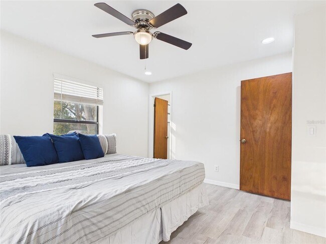 Building Photo - 7686 SW 81st St