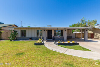 Building Photo - 2126 S Stanley Pl