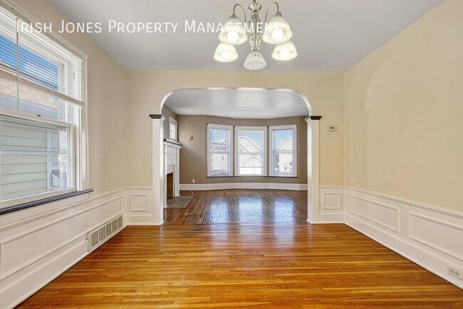 Building Photo - 20 Avery Ave