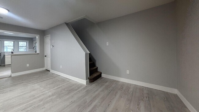 Building Photo - Fully Renovated 3-Bedroom House