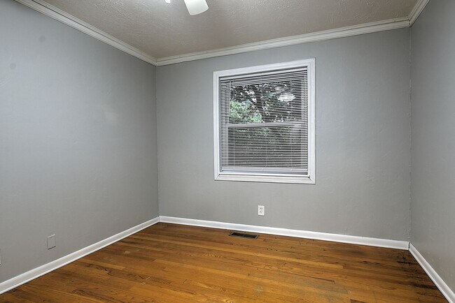 Building Photo - 680 Elk Dr