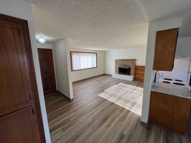 Building Photo - 2 Bedroom in Bethel-Danebo Area