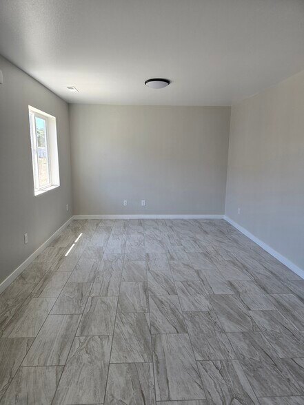 Building Photo - 2210 S 1st Ave