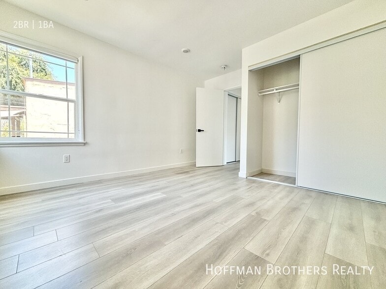 Building Photo - 6127 1/2 Monterey Rd-