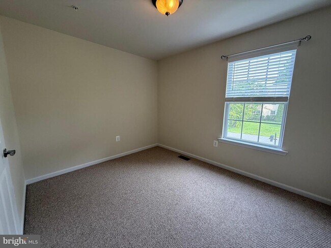 Building Photo - 20850 Autumn Mill Ct