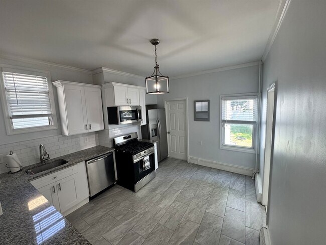 Building Photo - 24 Pamrapo Ave