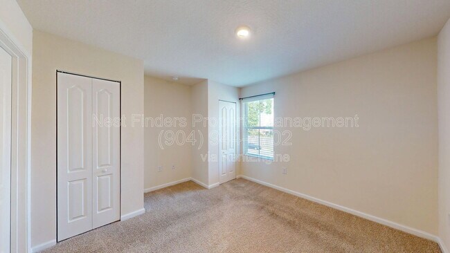Building Photo - 373 Aralia Ln
