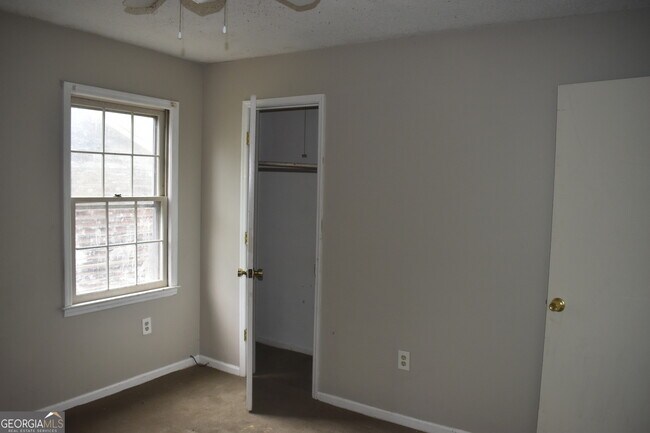 Building Photo - 4342 Barrington Pl