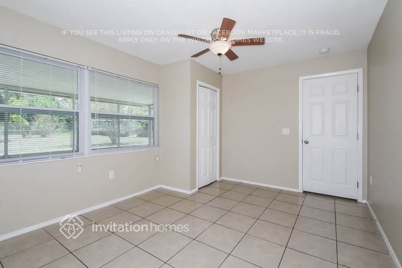 Building Photo - 3403 Cambridge Dr W