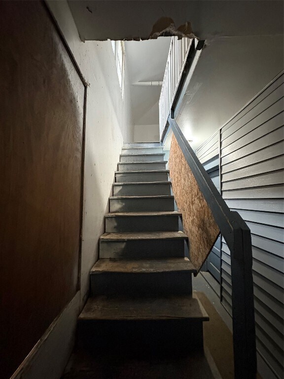 Building Photo - 209 Hudson St