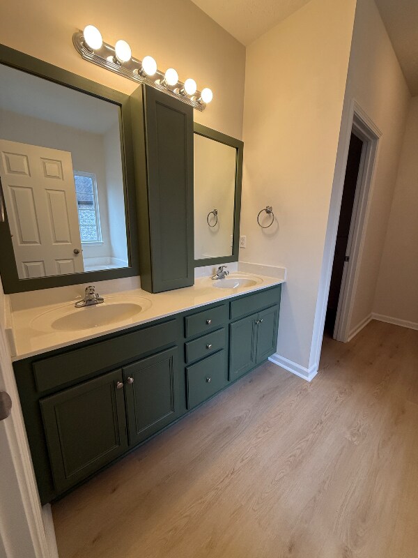 Building Photo - 102 Privett Ct