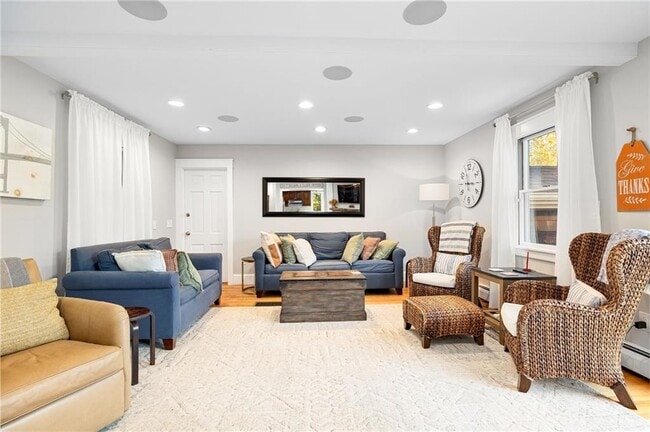 Building Photo - 138 Carroll Ave