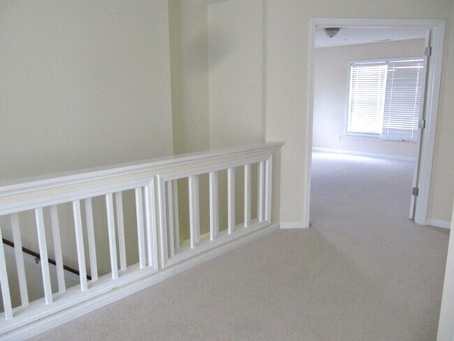 Building Photo - 3160 Landing Falls Ln