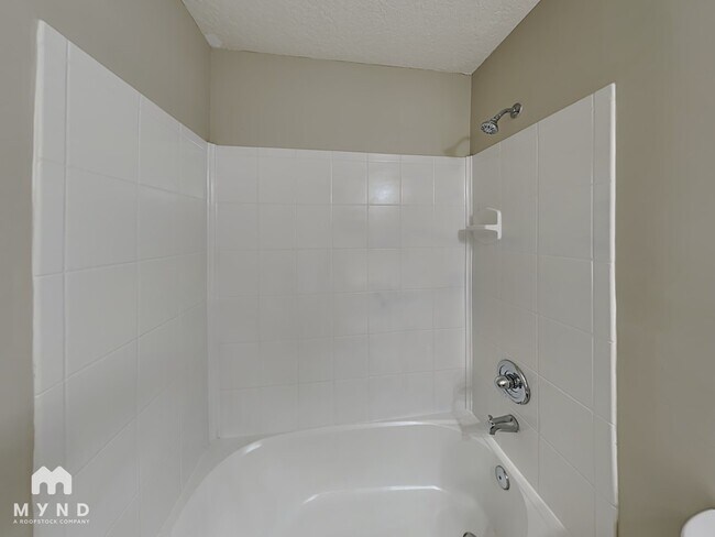 Building Photo - 6585 Morse Glen Ln