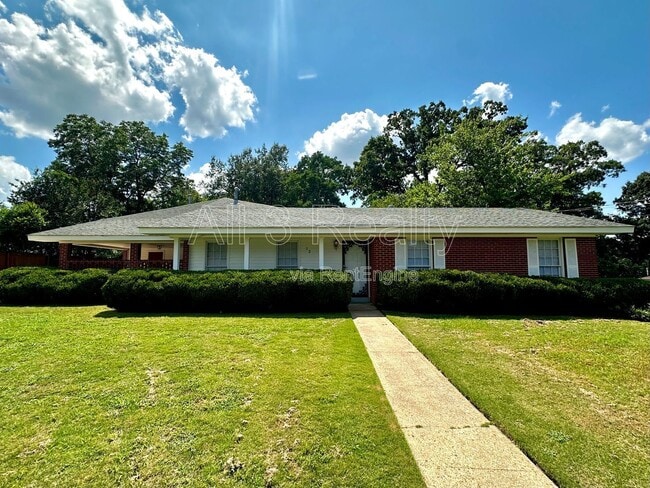 Building Photo - 712 Sir Michael Dr