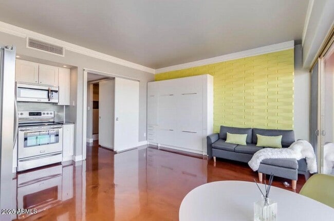 Building Photo - 4750 N Central Ave