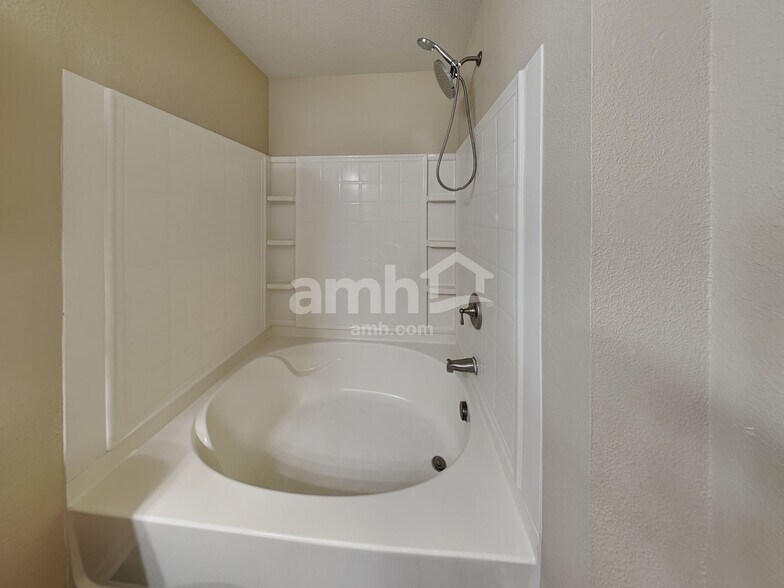 Building Photo - 14454 Banister Dr