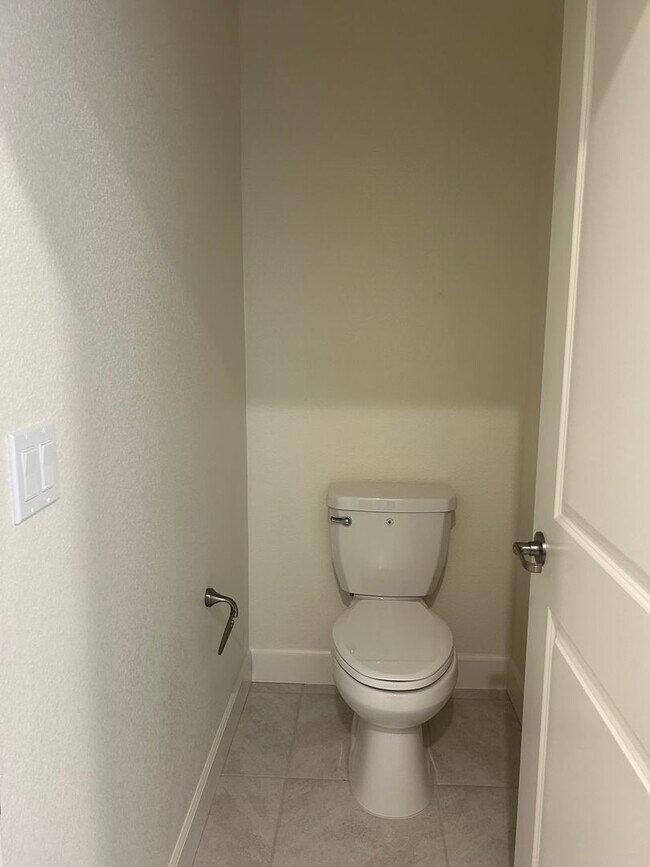 Building Photo - NEW HOME