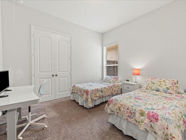 Building Photo - 17703 Olde Oaks Estate Ct