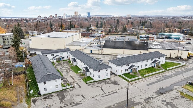 Building Photo - 1303 W 23rd Ave