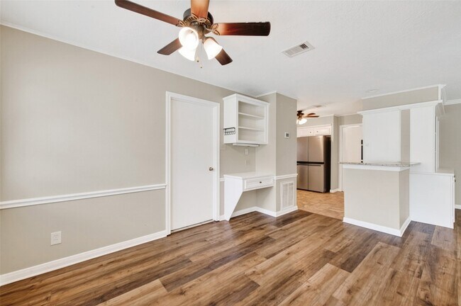 Building Photo - 18111 Shireoak Dr