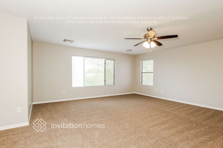 Building Photo - 977 W Jersey Way