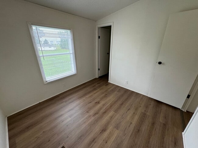 Building Photo - Nice 3/2 Trailer in Shannon- $1,195